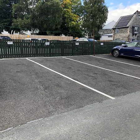 Number 10 Bed & Breakfast